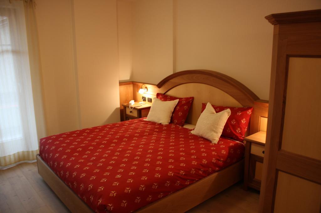 קאבאלס Agriturismo Pianrestel חדר תמונה